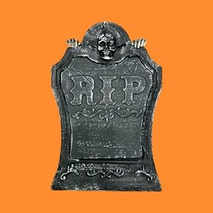 Halloween Graveyard Skeleton Animatronic, lights and music, Motion activated